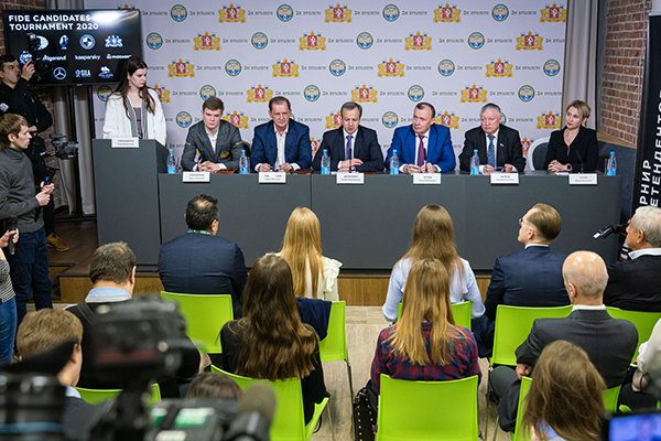 В Екатеринбурге состоялась предстартовая пресс-конференция турнира претендентов ФИДЕ