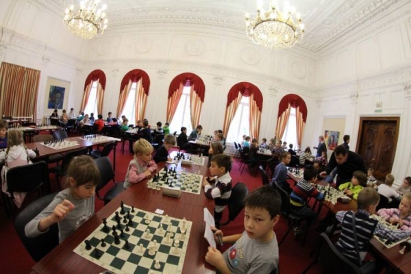 Центральный дом шахматиста приглашает детей на новогодние турниры