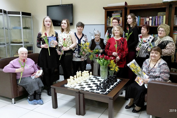 В Самарской шахматной гостиной отметили 8 марта