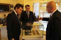 Заместитель премьер-министра Узбекистана Алишер Султанов посетил Центральный дом шахматиста