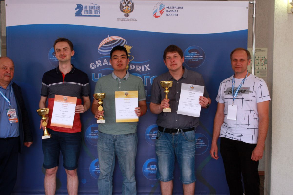 Санан Сюгиров стал победителем турнира по блицу в Геленджике