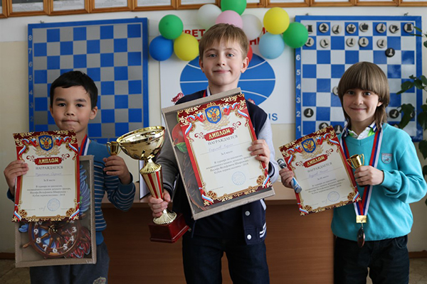 В Магнитогорске прошли детские турниры памяти Иосифа Шварцмана