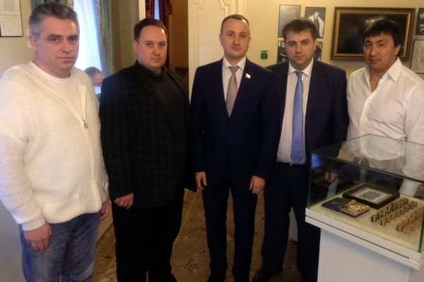 Кандидаты на пост президента Саратовской областной шахматной федерации встретились с руководством РШФ