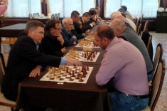 Команды представителей бизнеса и органов власти Псковской области сыграли матч