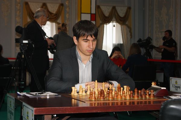 В центральной встрече тура Дмитрий Андрейкин победил Сергея Карякина