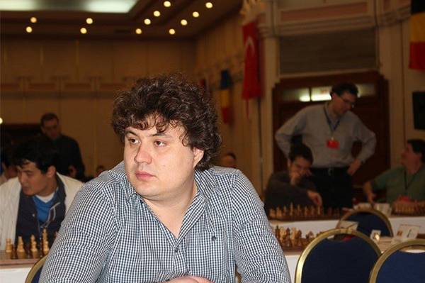 Антон Коробов возглавил гонку на чемпионате Европы (фото сайта chess-news.ru)