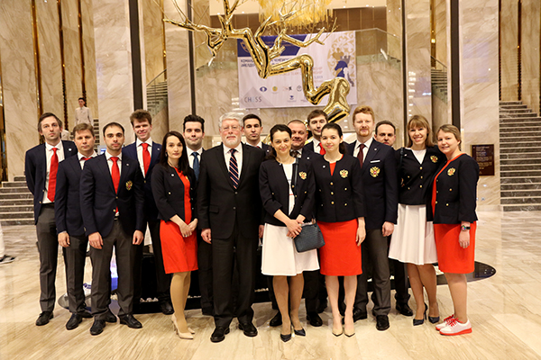 Российские команды с послом Российской Федерации в Республике Казахстан Алексеем Бородавкиным (Фото: Этери Кублашвили)