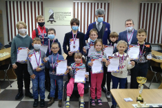 В Белгороде состоялся матч-турнир поколений по шахматам и русским шашкам