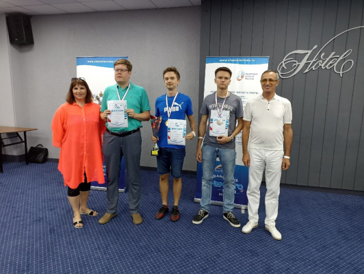 Вадим Моисеенко стал победителем этапа Блиц Гран-при в Ялте