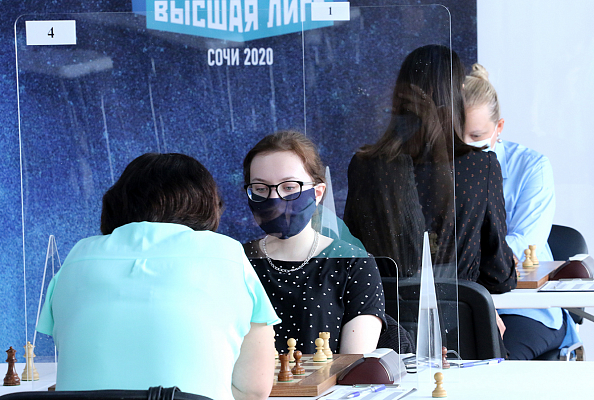 Валентина Гунина и Юлия Григорьева лидируют на Высшей лиге среди женщин