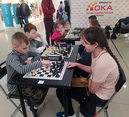 В Колпино прошел турнир по рапиду для юных шахматистов