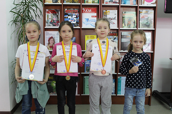 В Чебоксарах состоялся весенний этап детского фестиваля "БИБЛИОCHESS-2022"