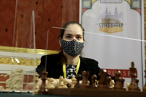 В Москве сыграны первые партии Суперфиналов