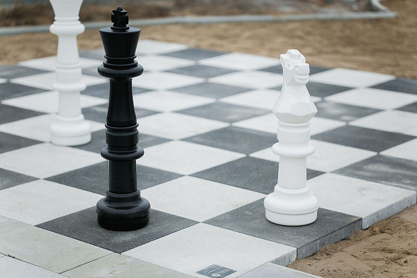 В поселке Жатай Республики Саха установят уличные шахматы