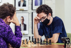 Фабиано Каруана впереди на турнире по шахматам Фишера в Сент-Луисе