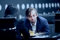 Alexander Grischuk and Peter Svidler Pursue Leaders in Moscow 