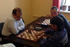 В Пскове сыграли блицтурнир в честь Дня шахмат