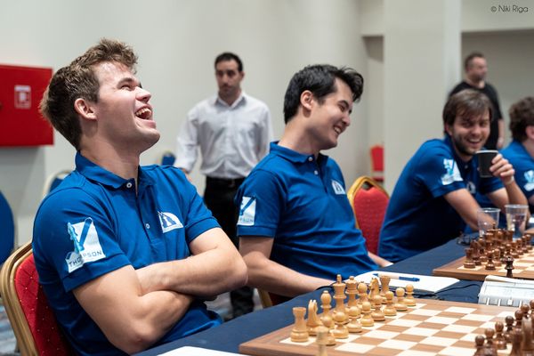 Magnus Carlsen's team is leading the race before the last round. Photo: Niki Riga / Official website