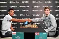 Trent Alexander-Arnold Takes On Magnus Carlsen