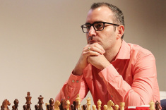Leinier Dominguez Leads Sparkassen Chess Meeting