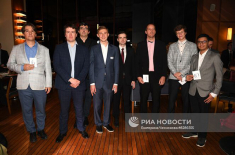 В Москве стартовал турнир "Шахматные звезды"