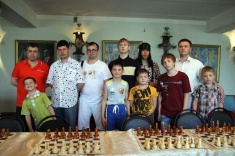 Андрей Зонтах провел сеанс для сельских шахматистов Липецкой области