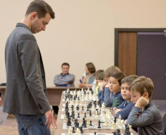 Русская шахматная школа приглашает специалистов