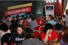 На Высшей лиге чемпионата России в Роза Хуторе сыграны партии 3 тура