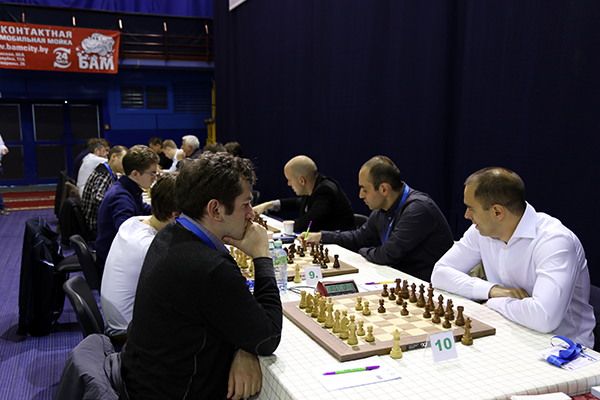 CHEPARINOV, MELKUMYAN, KUZUBOV & FRIDMAN IN THE LEAD IN MINSK – European  Chess Union