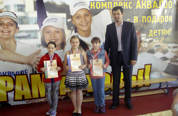 Девочки до 11 лет. Анна Подгорнова (3 место), Ирина Попова (2 место), Елизавета Соложенкина (1 место)