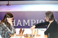 Mariya Muzychuk leads in the World Championship final