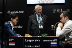 Ian Nepomniachtchi and Wang Hao Start FIDE Candidates Tournament with Wins