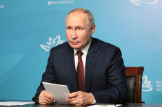 Владимир Путин поздравил россиянок с победой на чемпионате мира
