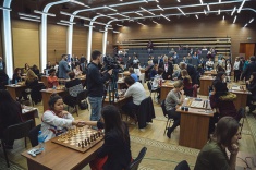 В Ханты-Мансийске сыграны первые партии женского чемпионата мира