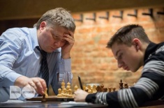А. Широв выиграл третью партию матча с Д. Дубовым