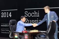 Магнус Карлсен выиграл 11-ю партию и досрочно обеспечил себе победу в матче