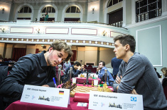 Andrey Esipenko Shares First Place at FIDE Grand Swiss