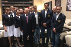 Владимир Путин встретился в Сочи с мужской и женской сборными России