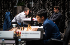 Ian Nepomniachtchi Defeats Levon Aronian at WR Chess Masters