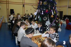 В екатеринбургском лицее № 180 "Полифорум" стартовали традиционные шахматные ёлки