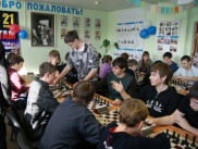 Первенство ХМАО среди юношей и девушек 1994-98 г.р. собрало 60 юных шахматистов в Пойковском