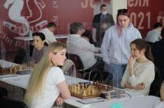 «Медный всадник» и «Гоголевский, 14» лидируют в командном чемпионате России