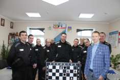 В Костромской области следователь сыграл в шахматы с заключенными