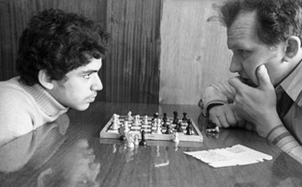 Alexander Nikitin: Coaching Kasparov, Year by Year and Move by