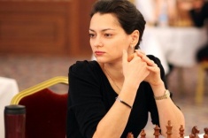 Россиянки успешно сражаются в быстрые шахматы