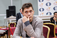 Andrey Esipenko Takes Sole Lead at FIDE Grand Swiss