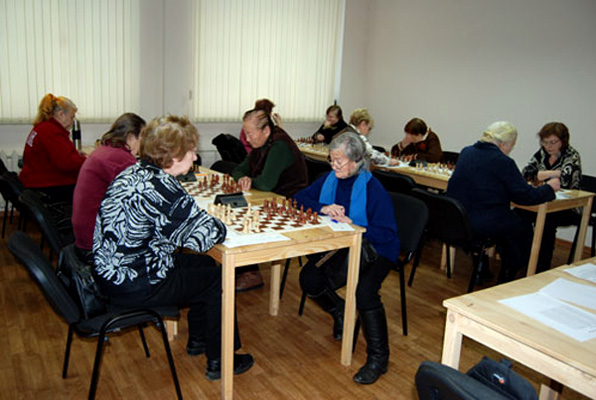 Участницы чемпионата Москвы среди женщин-ветеранов 2011 года (фото Е.Волковой)