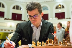 Magnus Carlsen Leads Chess.com Isle of Man Open