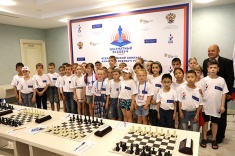 В Дагомысе проходит итоговый турнир проекта "Шахматы в школах"