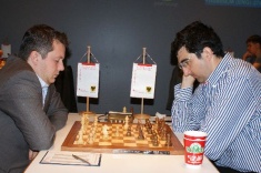 Владимир Крамник впереди на турнире в Дортмунде